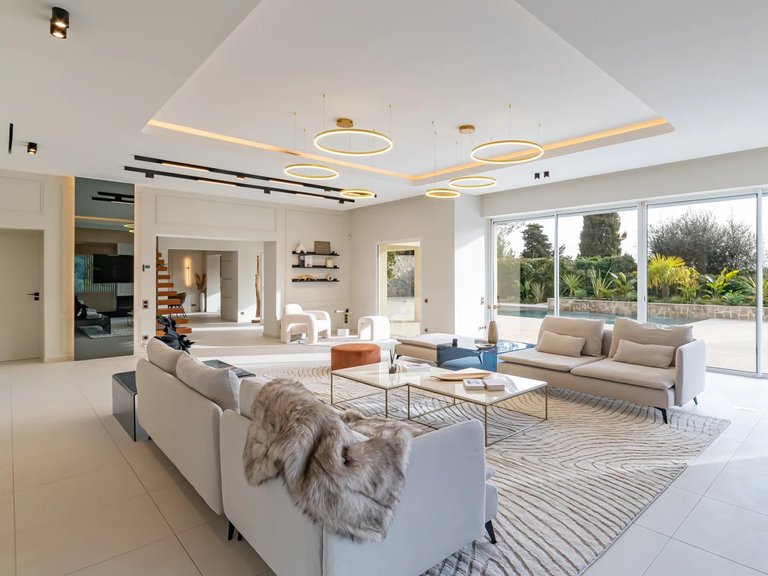 Villa for Sale in Mougins, Mougins, Valbonne, Grasse Area 2