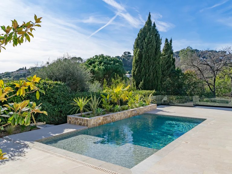 Villa for Sale in Mougins, Mougins, Valbonne, Grasse Area 16
