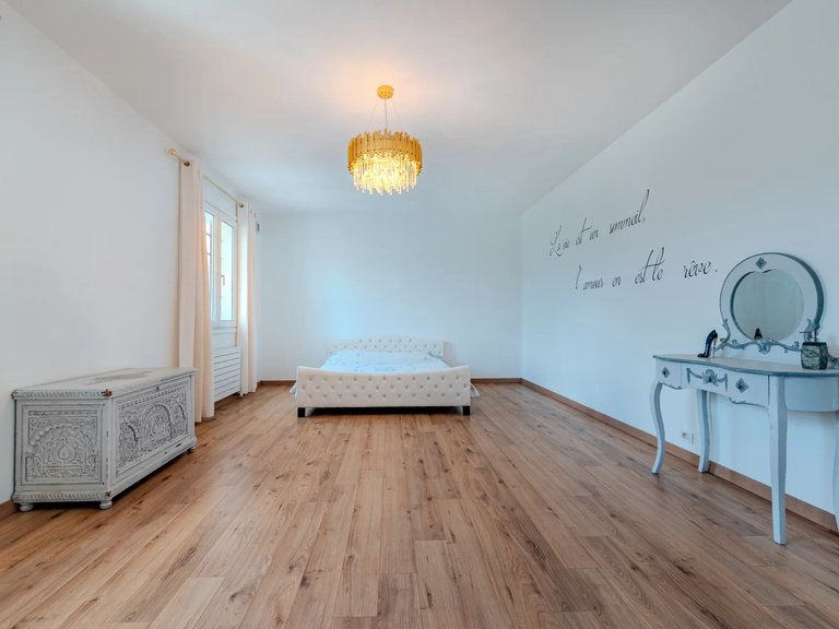 Villa for Sale in Peymeinade, Mougins, Valbonne, Grasse Area 12