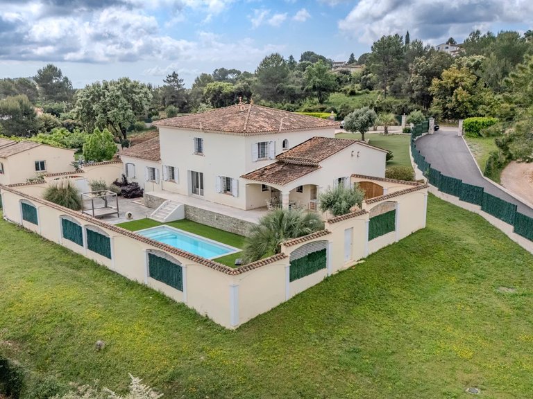 Villa for Sale in Peymeinade, Mougins, Valbonne, Grasse Area 14