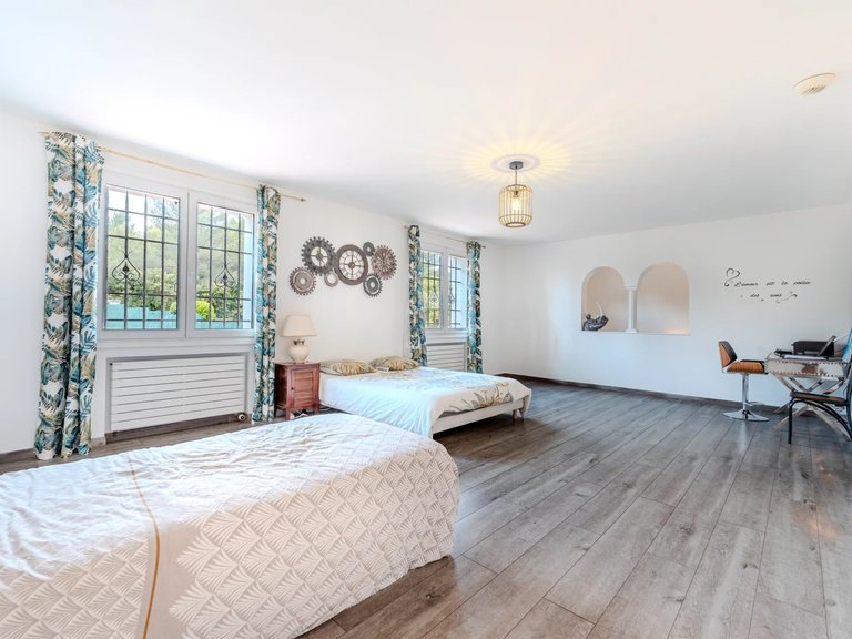 Villa for Sale in Peymeinade, Mougins, Valbonne, Grasse Area 15