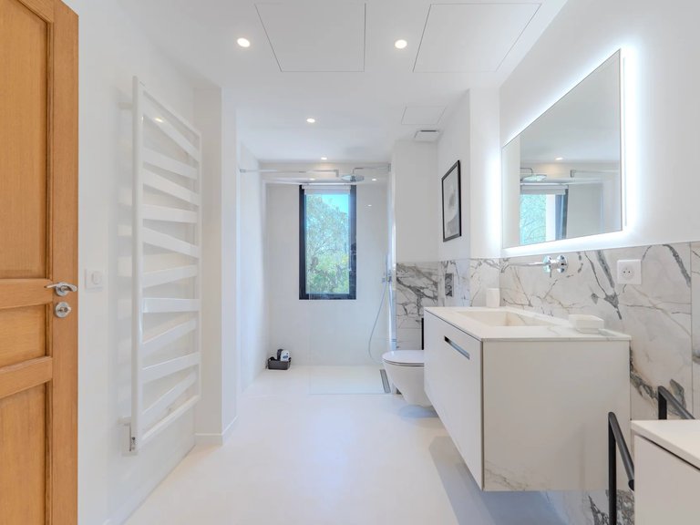 Villa for Sale in Peymeinade, Mougins, Valbonne, Grasse Area 17