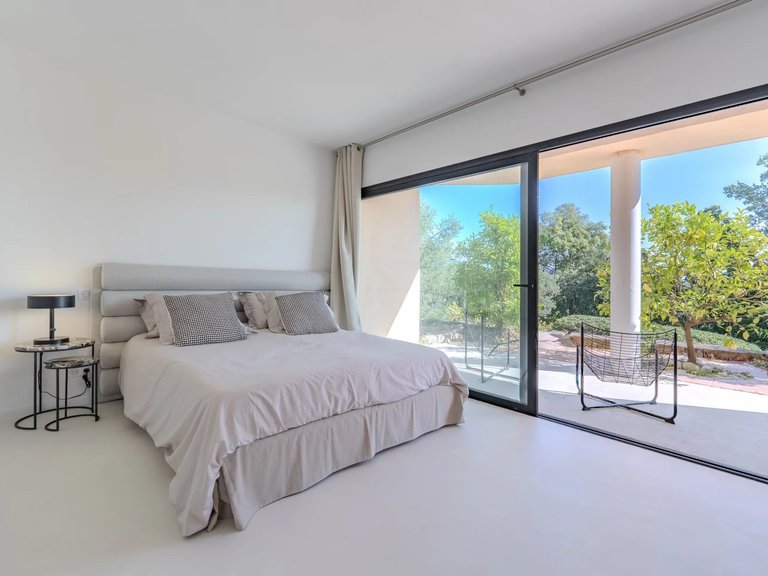Villa for Sale in Peymeinade, Mougins, Valbonne, Grasse Area 18