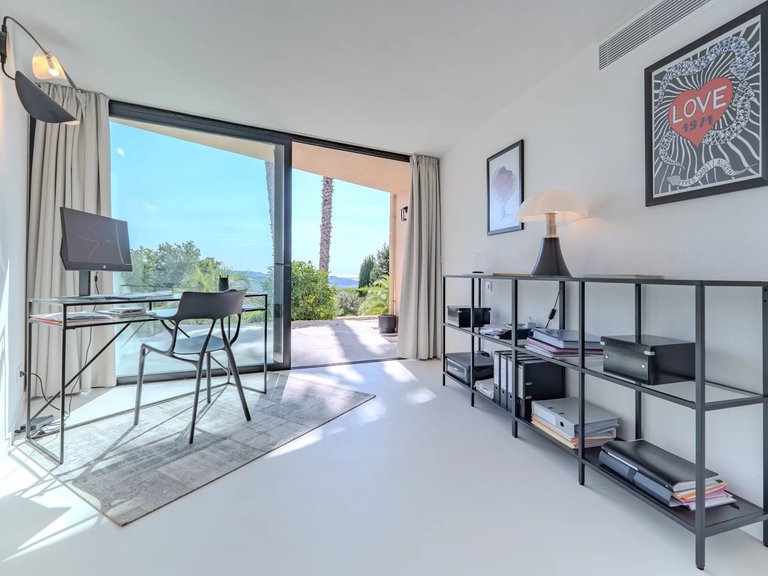 Villa for Sale in Peymeinade, Mougins, Valbonne, Grasse Area 20