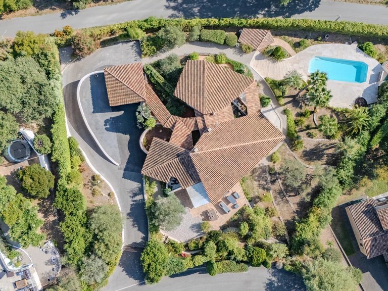 Villa for Sale in Peymeinade, Mougins, Valbonne, Grasse Area 5