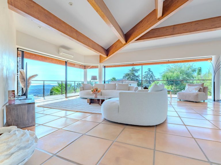 Villa for Sale in Peymeinade, Mougins, Valbonne, Grasse Area 9