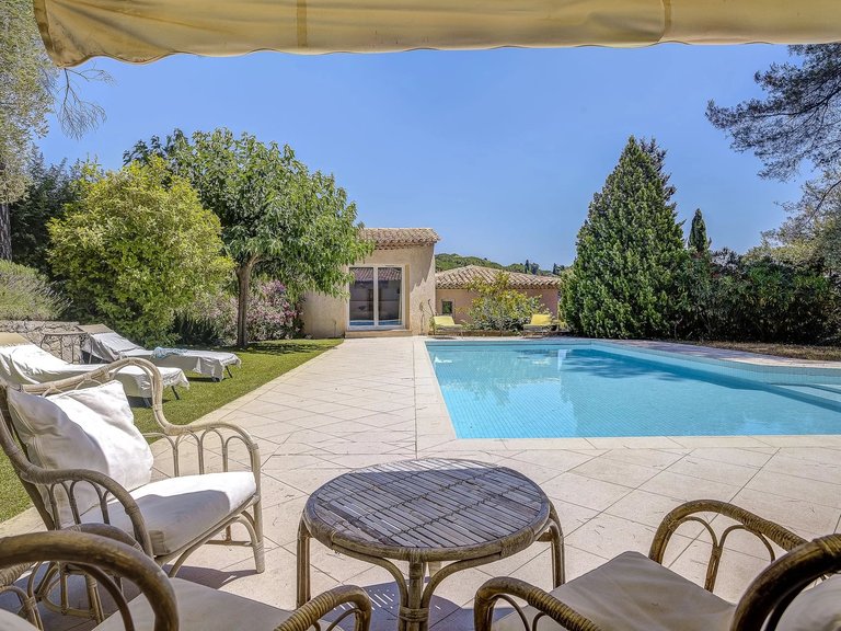 Villa for Sale in Valbonne, Mougins, Valbonne, Grasse Area 11
