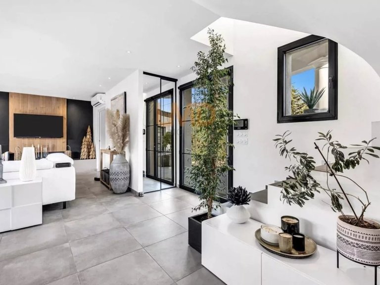 Villa for Sale in Peymeinade, Mougins, Valbonne, Grasse Area 4