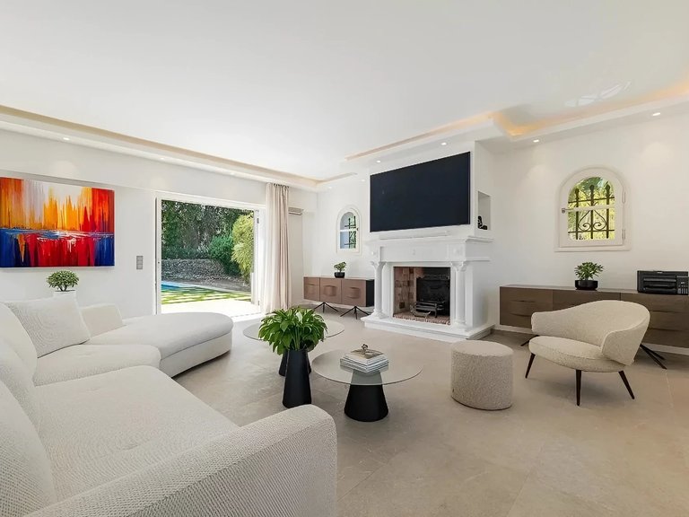 Villa for Sale in Valbonne, Mougins, Valbonne, Grasse Area 4