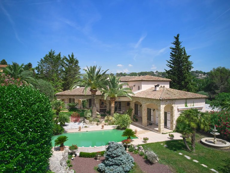 Villa for Sale in Mougins, Mougins, Valbonne, Grasse Area 1