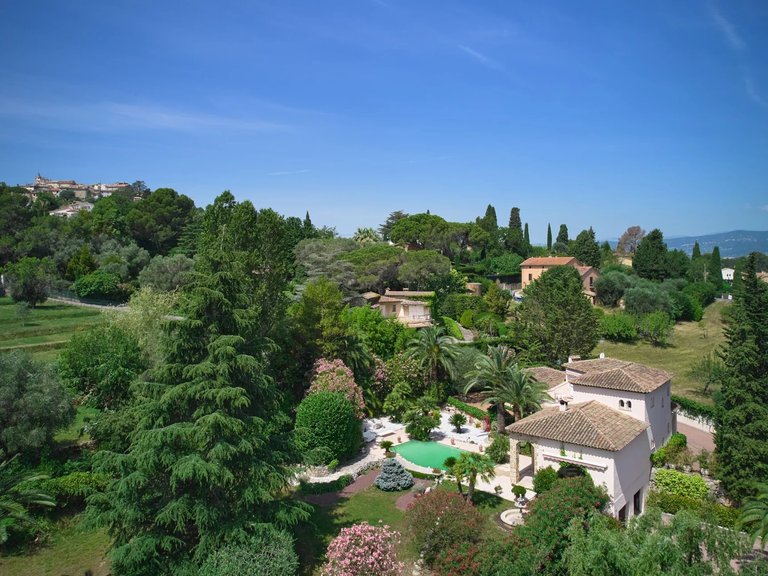 Villa for Sale in Mougins, Mougins, Valbonne, Grasse Area 2