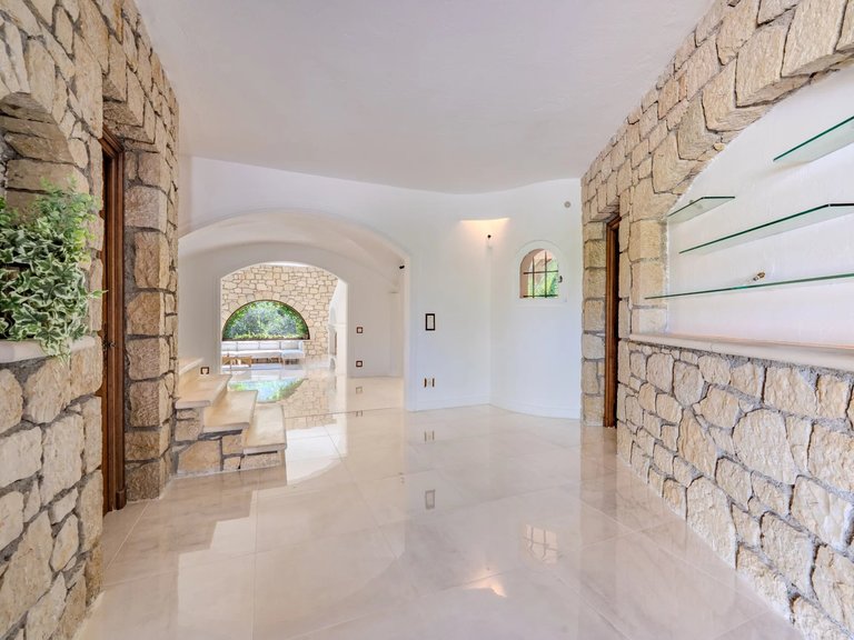 Villa for Sale in Mougins, Mougins, Valbonne, Grasse Area 6