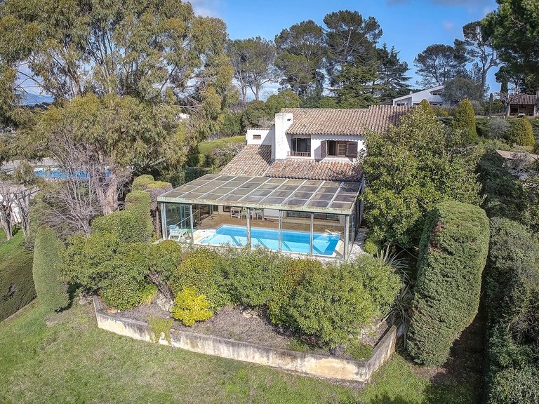 Villa for Sale in Mougins, Mougins, Valbonne, Grasse Area 2