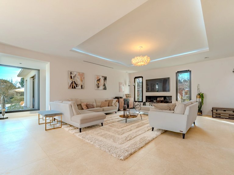 Villa for Sale in Roquefort Les Pins, Mougins, Valbonne, Grasse Area 2