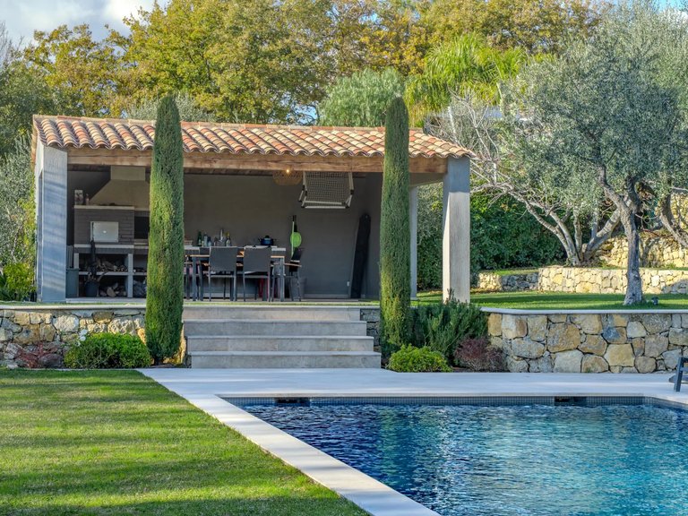 Villa for Sale in Le Rouret, Mougins, Valbonne, Grasse Area 4