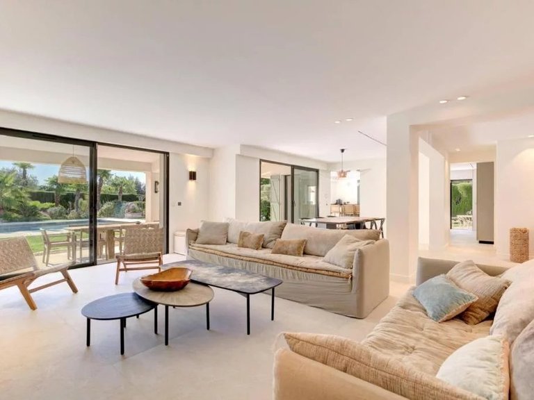 Villa for Sale in Mougins, Mougins, Valbonne, Grasse Area 5