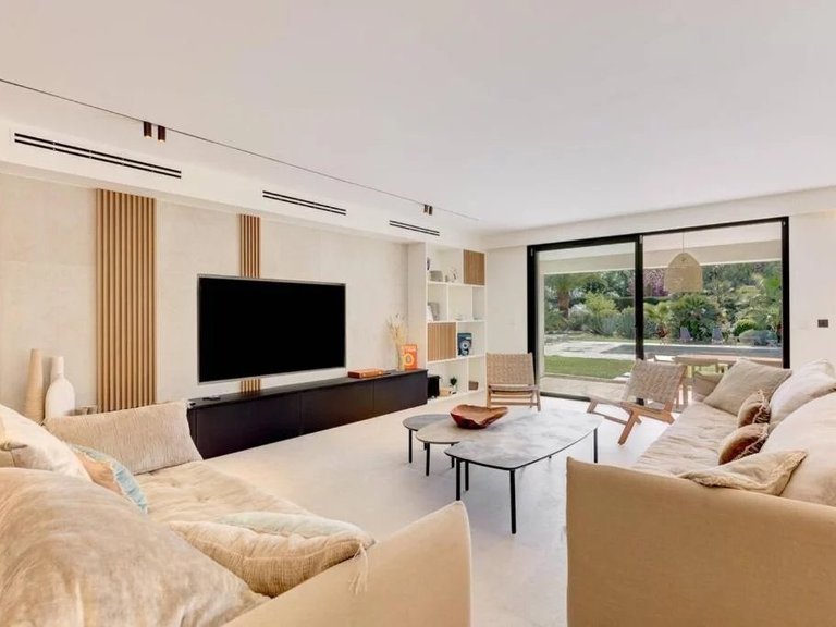 Villa for Sale in Mougins, Mougins, Valbonne, Grasse Area 7