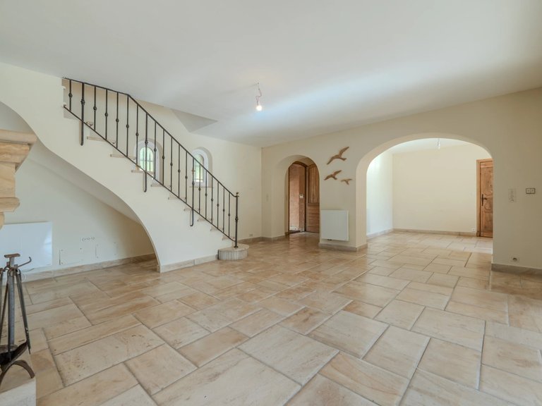 Villa for Sale in Mougins, Mougins, Valbonne, Grasse Area 7