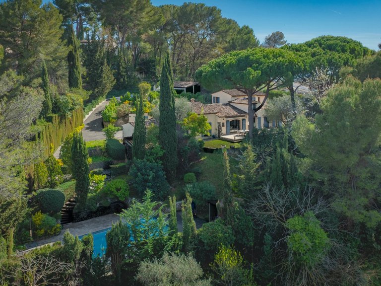 Villa for Sale in Mougins, Mougins, Valbonne, Grasse Area 1