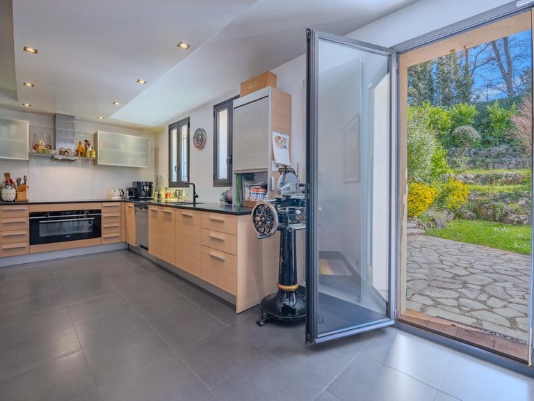 Villa for Sale in Mougins, Mougins, Valbonne, Grasse Area 14