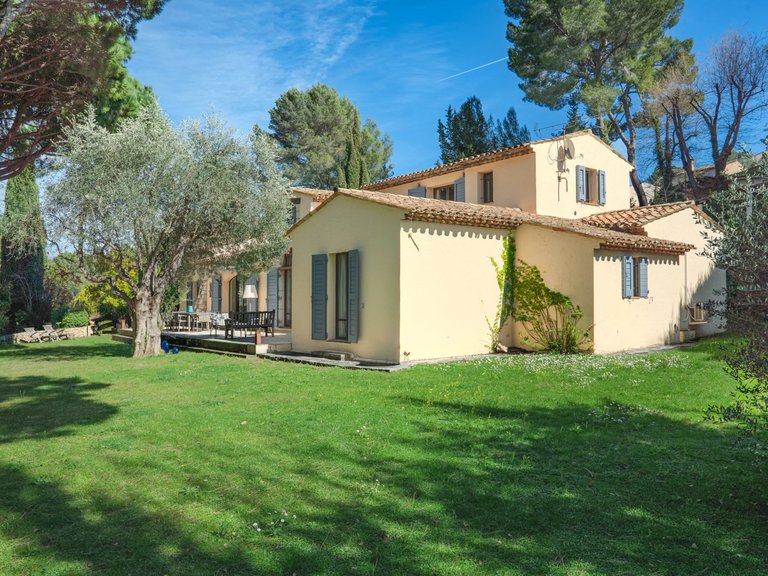 Villa for Sale in Mougins, Mougins, Valbonne, Grasse Area 5