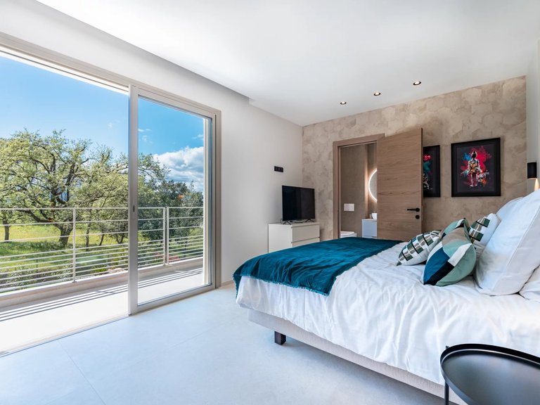 Villa for Sale in Mougins, Mougins, Valbonne, Grasse Area 18
