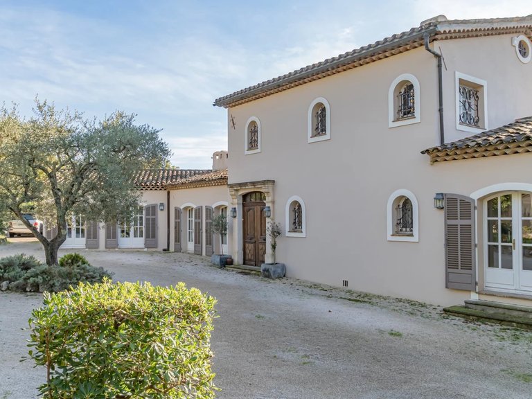 Villa for Sale in Mougins, Mougins, Valbonne, Grasse Area 15