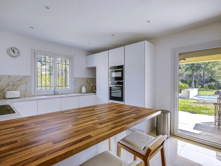 Villa for Sale in Mougins, Mougins, Valbonne, Grasse Area 12