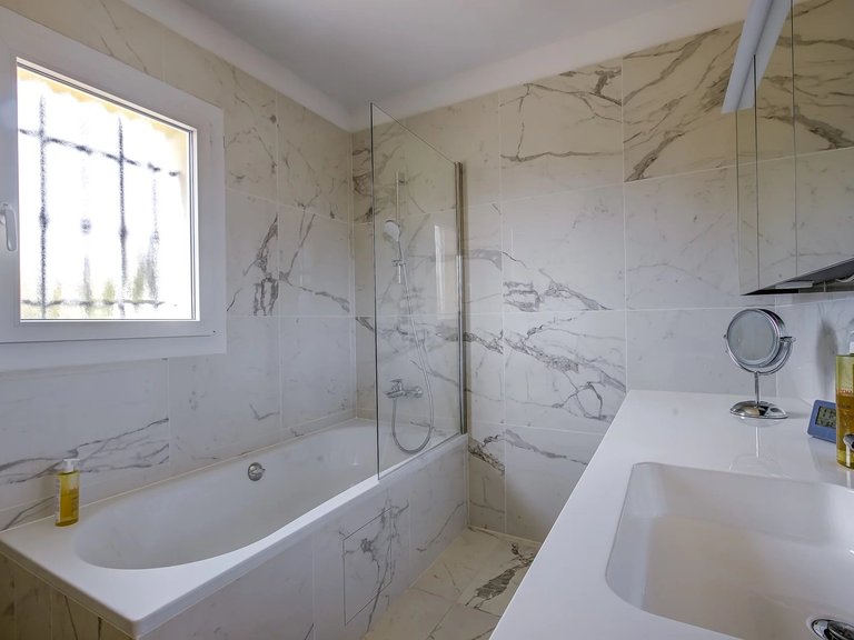 Villa for Sale in Mougins, Mougins, Valbonne, Grasse Area 17