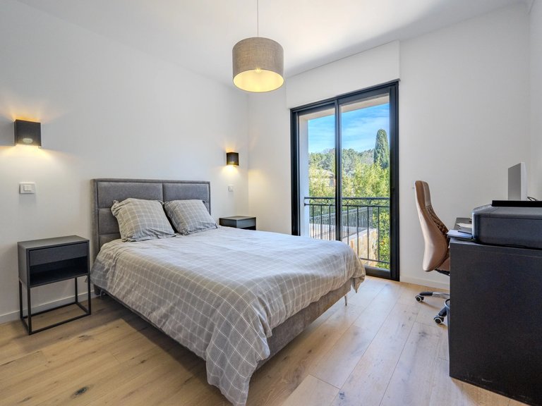 Villa for Sale in Chateauneuf Grasse, Mougins, Valbonne, Grasse Area 15