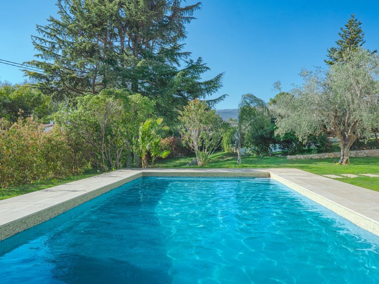 Villa for Sale in Chateauneuf Grasse, Mougins, Valbonne, Grasse Area 4
