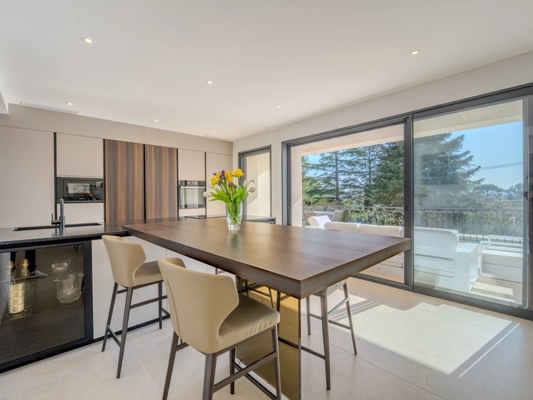 Villa for Sale in Chateauneuf Grasse, Mougins, Valbonne, Grasse Area 6
