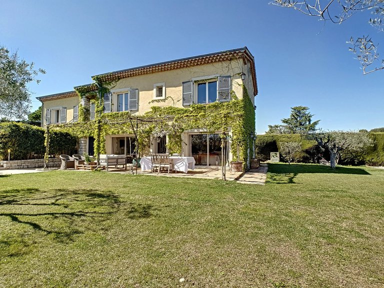 Villa for Sale in Mougins, Mougins, Valbonne, Grasse Area 1