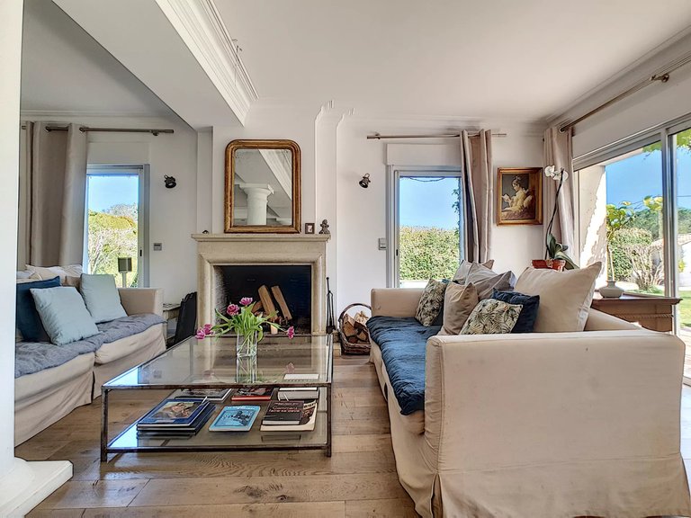 Villa for Sale in Mougins, Mougins, Valbonne, Grasse Area 2