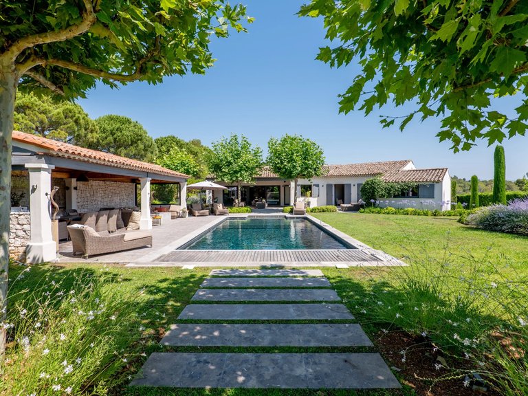 Villa for Sale in Mougins, Mougins, Valbonne, Grasse Area 1