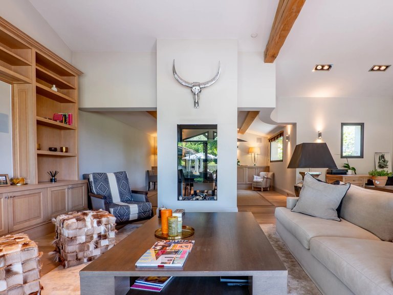 Villa for Sale in Mougins, Mougins, Valbonne, Grasse Area 19