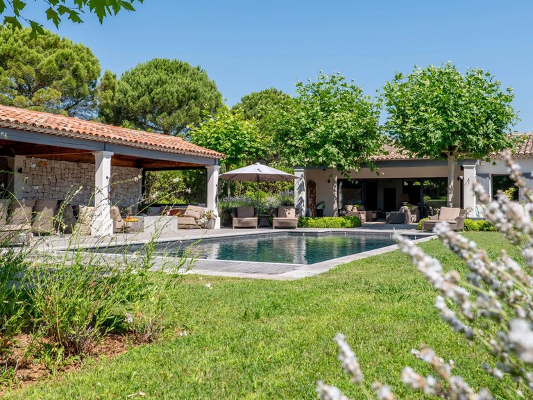Villa for Sale in Mougins, Mougins, Valbonne, Grasse Area 3