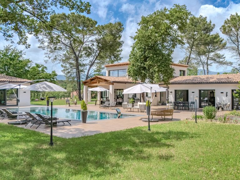 Villa for Sale in Fayence, Var Countryside (fayence, Lorgues, Cotignac) 1
