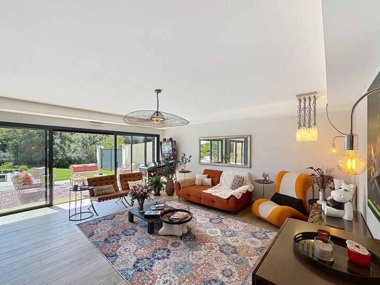 Villa for Sale in Mougins, Mougins, Valbonne, Grasse Area 10