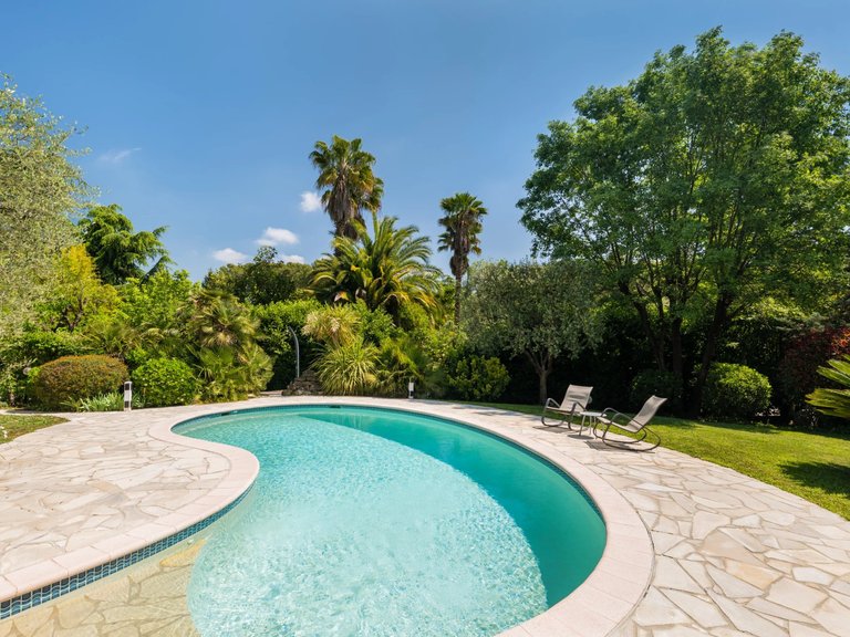 Villa for Sale in Mougins, Mougins, Valbonne, Grasse Area 2
