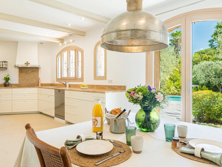 Villa for Sale in Mougins, Mougins, Valbonne, Grasse Area 12