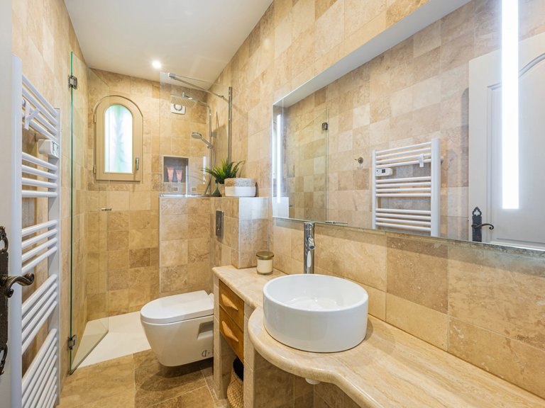 Villa for Sale in Mougins, Mougins, Valbonne, Grasse Area 19