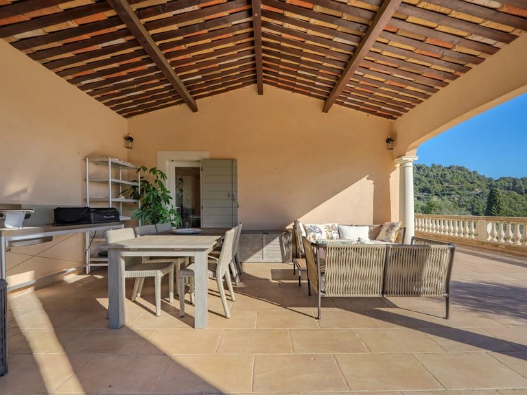 Villa for Sale in Cabris, Mougins, Valbonne, Grasse Area 11