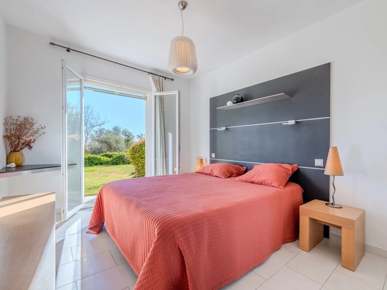 Villa for Sale in Cabris, Mougins, Valbonne, Grasse Area 14