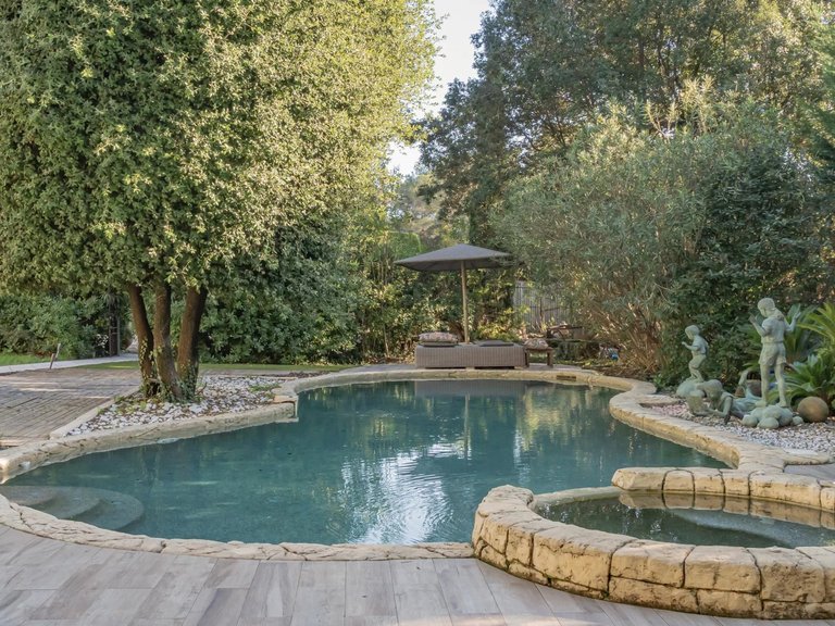 Villa for Sale in Roquefort Les Pins, Mougins, Valbonne, Grasse Area 7