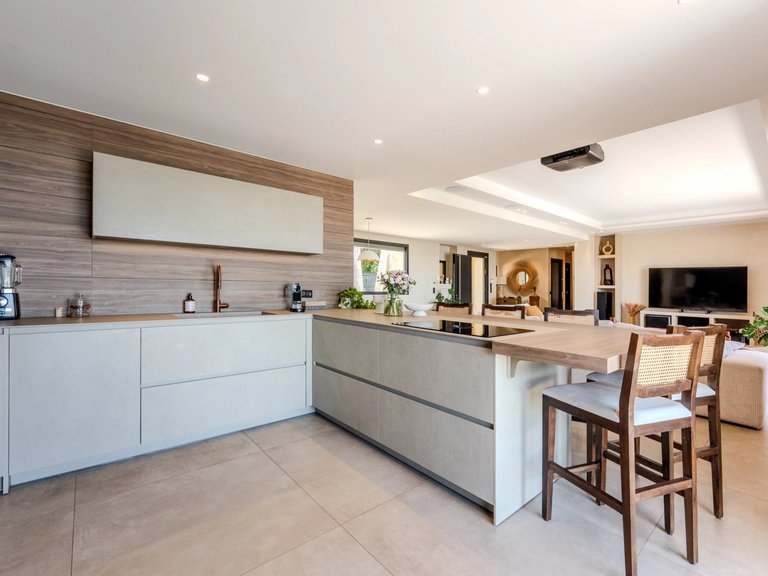 Villa for Sale in Mougins, Mougins, Valbonne, Grasse Area 12