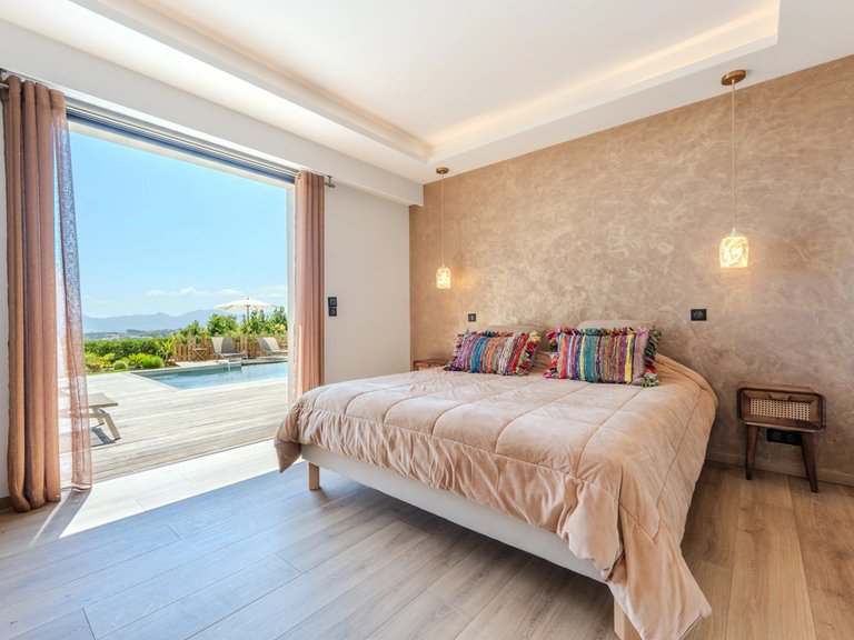 Villa for Sale in Mougins, Mougins, Valbonne, Grasse Area 17