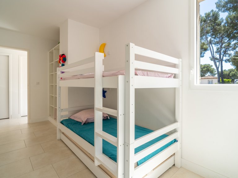 Villa for Sale in Le Brusc, Provence Coast (cassis To Cavalaire) 19