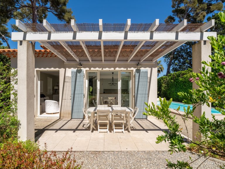 Villa for Sale in Le Brusc, Provence Coast (cassis To Cavalaire) 6
