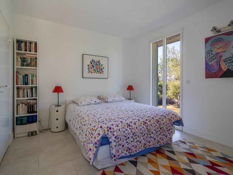Villa for Sale in Le Brusc, Provence Coast (cassis To Cavalaire) 10